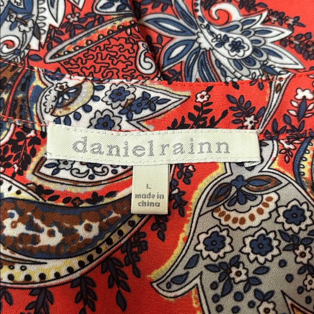 Daniel Rainn Top L - Picture 5 of 5